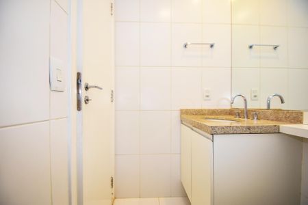 Apartamento para alugar com 40m², 1 quarto e 2 vagas Apartamento para alugar com 40m², 1 quarto e 2 vagasbanheiro suite