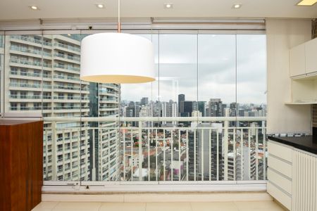 Apartamento para alugar com 40m², 1 quarto e 2 vagas Apartamento para alugar com 40m², 1 quarto e 2 vagasvaranda Sala de jantar