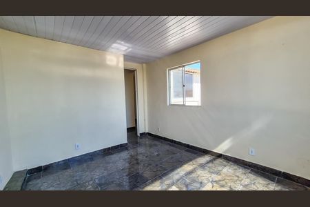 Casa para alugar com 2 quartos, 55m² em Irajá, Rio de Janeiro