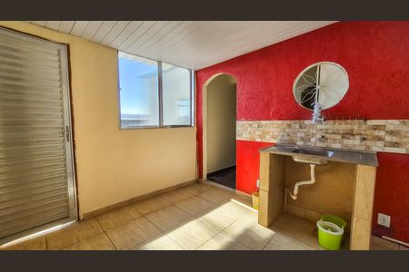 Casa para alugar com 2 quartos, 55m² em Irajá, Rio de Janeiro