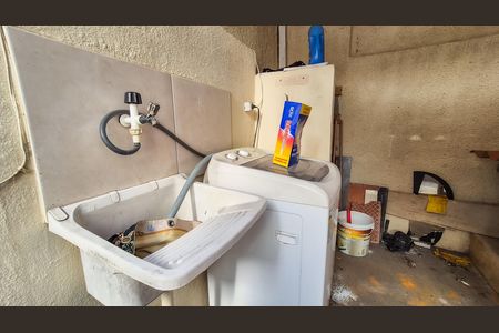 Casa para alugar com 2 quartos, 55m² em Irajá, Rio de Janeiro