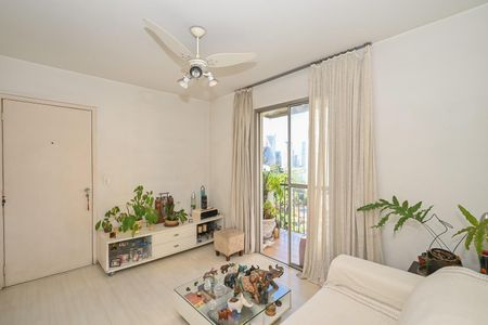 Sala de apartamento à venda com 2 quartos, 67m² em Real Parque, São Paulo