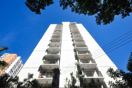Fachada de apartamento à venda com 2 quartos, 67m² em Real Parque, São Paulo