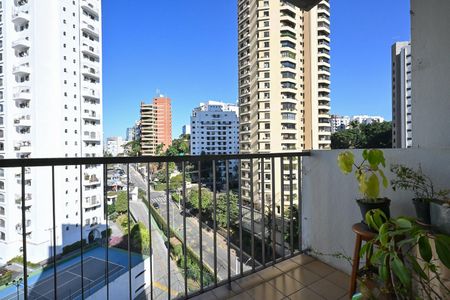 Varanda de apartamento à venda com 2 quartos, 67m² em Real Parque, São Paulo