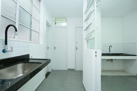 AREA DE SERVICO de apartamento à venda com 3 quartos, 95m² em Grajaú, Belo Horizonte