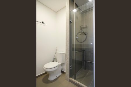 Banheiro de kitnet/studio para alugar com 1 quarto, 19m² em Santa Paula, São Caetano do Sul