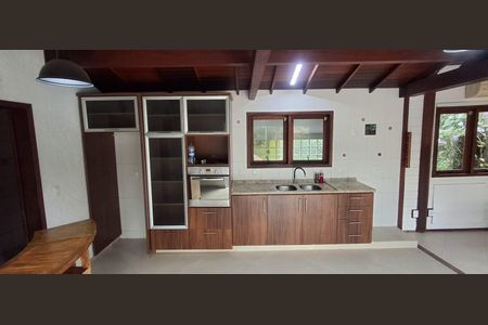 Cozinha de casa para alugar com 3 quartos, 310m² em Rio Tavares, Florianópolis