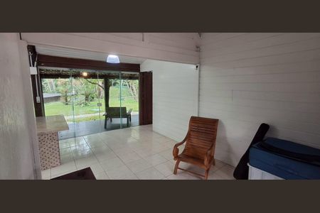 Sala de casa para alugar com 3 quartos, 310m² em Rio Tavares, Florianópolis