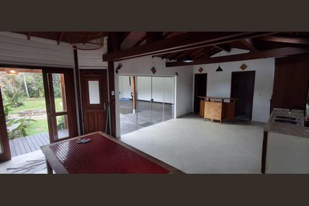 Casa para alugar com 3 quartos, 310m² em Rio Tavares, Florianópolis