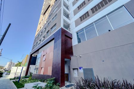 Fachada com Plaquinha de apartamento para alugar com 1 quarto, 34m² em Tatuapé, São Paulo