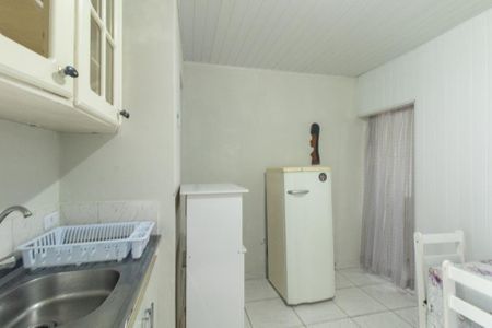 Cozinha  de kitnet/studio para alugar com 1 quarto, 35m² em Sítio Cercado, Curitiba