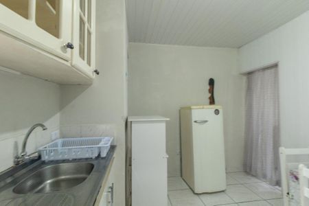Cozinha de kitnet/studio para alugar com 1 quarto, 35m² em Sítio Cercado, Curitiba