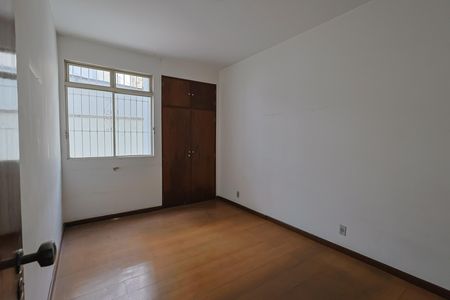 Quarto de apartamento à venda com 4 quartos, 255m² em Santo Antônio, Belo Horizonte