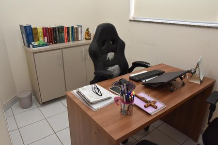 Escritório de casa à venda com 3 quartos, 288m² em Jardim da Serra, Jundiaí