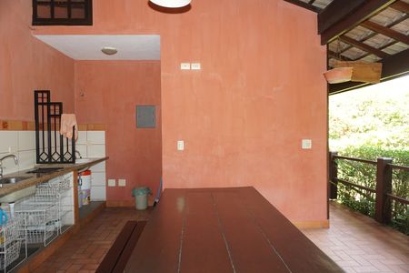 Casa de condomínio para alugar com 300m², 4 quartos e 2 vagasChurrasqueira