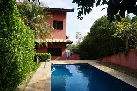 Casa de condomínio para alugar com 300m², 4 quartos e 2 vagasPiscina