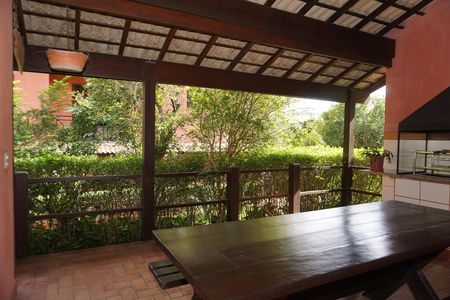 Casa de condomínio para alugar com 300m², 4 quartos e 2 vagasChurrasqueira