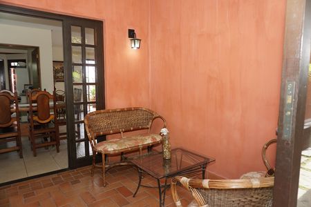 Casa de condomínio para alugar com 300m², 4 quartos e 2 vagasJardim