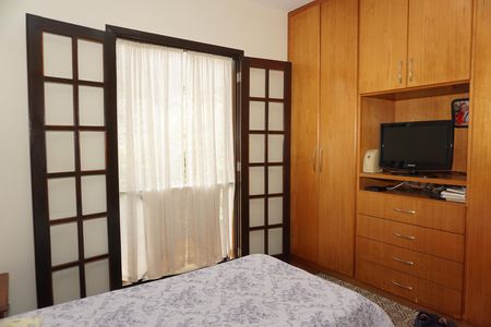 Casa de condomínio para alugar com 300m², 4 quartos e 2 vagasQuarto 2 - Suíte