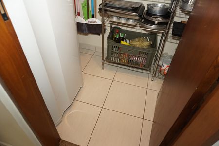 Casa de condomínio para alugar com 300m², 4 quartos e 2 vagasDespensa