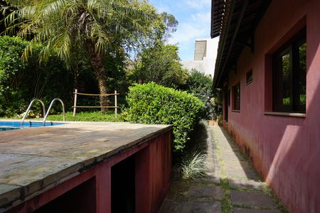 Casa de condomínio para alugar com 300m², 4 quartos e 2 vagasÁrea externa