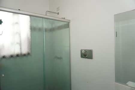 Casa de condomínio para alugar com 300m², 4 quartos e 2 vagasBanheiro da Suíte 2