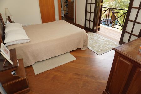 Casa de condomínio para alugar com 300m², 4 quartos e 2 vagasQuarto 3 - Suíte