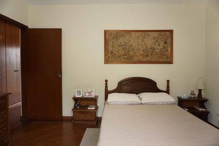 Casa de condomínio para alugar com 300m², 4 quartos e 2 vagasQuarto 3 - Suíte