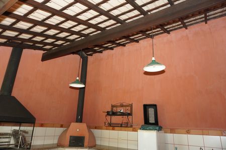 Casa de condomínio para alugar com 300m², 4 quartos e 2 vagasChurrasqueira