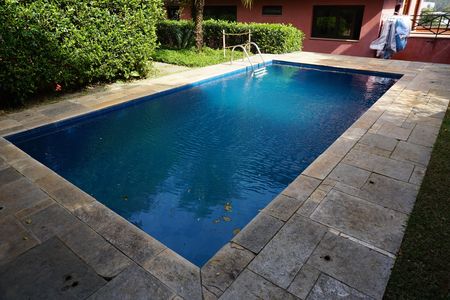 Casa de condomínio para alugar com 300m², 4 quartos e 2 vagasPiscina