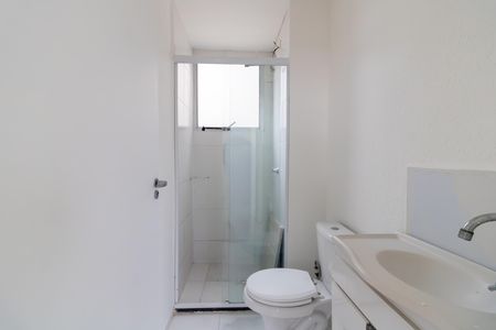 Banheiro de apartamento para alugar com 2 quartos, 41m² em Cavalhada, Porto Alegre