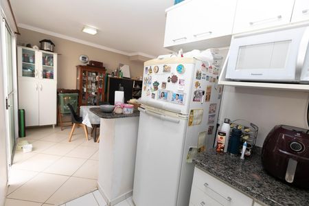 COZINHA de casa de condomínio à venda com 3 quartos, 120m² em Loteamento Alphaville, Campinas