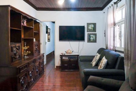 Casa para alugar com 2 quartos, 100m² em Centro, Mesquita