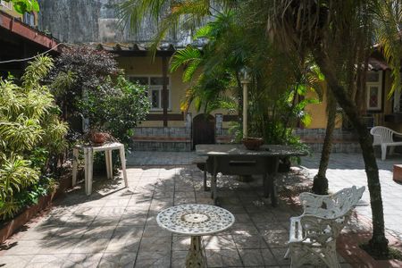 Quintal de casa para alugar com 2 quartos, 100m² em Centro, Mesquita
