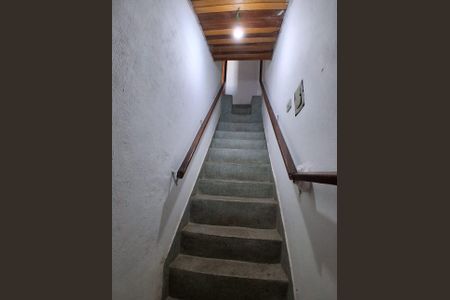 Casa à venda com 120m², 5 quartos e 2 vagas Casa à venda com 120m², 5 quartos e 2 vagasÁrea externa