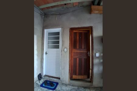 Casa à venda com 120m², 5 quartos e 2 vagas Casa à venda com 120m², 5 quartos e 2 vagasÁrea externa