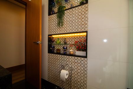 Apartamento à venda com 149m², 3 quartos e 1 vaga Apartamento à venda com 149m², 3 quartos e 1 vagaBanheiro Social