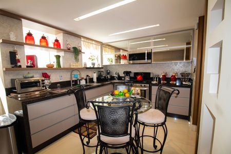 Apartamento à venda com 149m², 3 quartos e 1 vaga Apartamento à venda com 149m², 3 quartos e 1 vagaCozinha