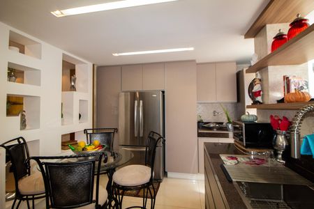 Apartamento à venda com 149m², 3 quartos e 1 vaga Apartamento à venda com 149m², 3 quartos e 1 vagaCozinha
