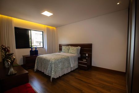 Apartamento à venda com 149m², 3 quartos e 1 vaga Apartamento à venda com 149m², 3 quartos e 1 vagaQuarto 03