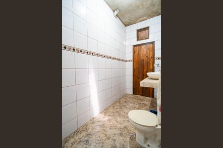 Casa para alugar com 200m², 1 quarto e 5 vagas Casa para alugar com 200m², 1 quarto e 5 vagasBanheiro