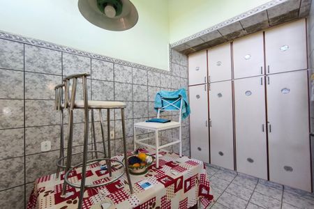 Cozinha de casa para alugar com 2 quartos, 120m² em Jardim do Lago Continuacao, Campinas