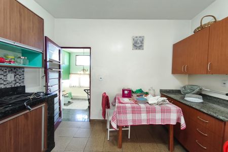Casa para alugar com 120m², 2 quartos e 3 vagas Casa para alugar com 120m², 2 quartos e 3 vagasCozinha