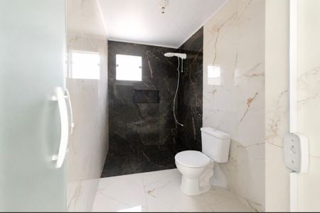 Casa para alugar com 67m², 1 quarto e sem vaga Casa para alugar com 67m², 1 quarto e sem vagaBanheiro