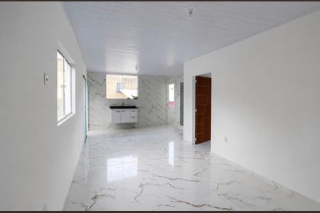 Casa para alugar com 67m², 1 quarto e sem vaga Casa para alugar com 67m², 1 quarto e sem vagaSala