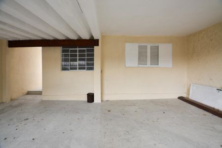 GARAGEM de casa à venda com 4 quartos, 250m² em Jardim Joao Xxiii, São Paulo