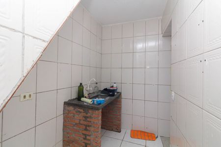 Cozinha de casa para alugar com 1 quarto, 45m² em Jardim Casa Pintada, São Paulo