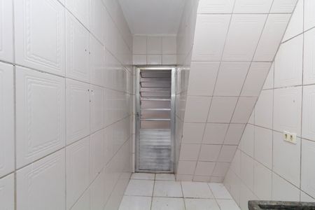 Cozinha de casa para alugar com 1 quarto, 45m² em Jardim Casa Pintada, São Paulo