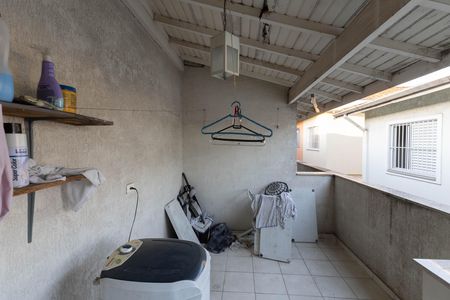 Área de Serviço de casa à venda com 2 quartos, 142m² em Jardim Guanca, São Paulo