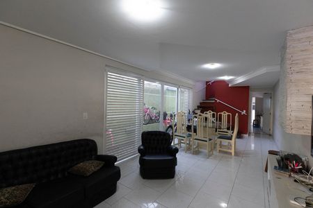 Casa à venda com 2 quartos, 142m² em Jardim Guanca, São Paulo